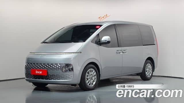 Hyundai Staria