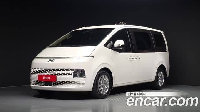 Hyundai Staria
