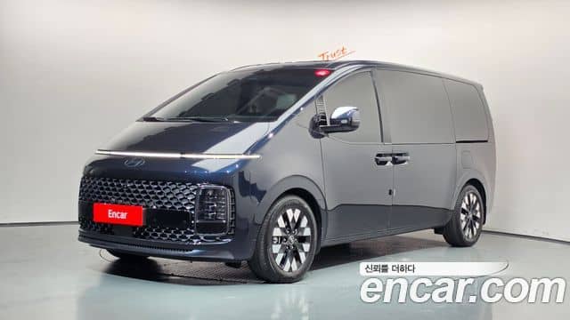Hyundai Staria