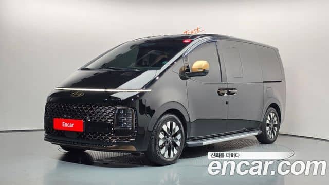 Hyundai Staria