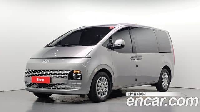 Hyundai Staria