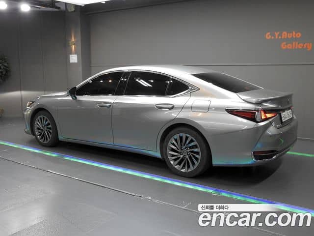 Lexus ES300h