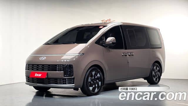 Hyundai Staria