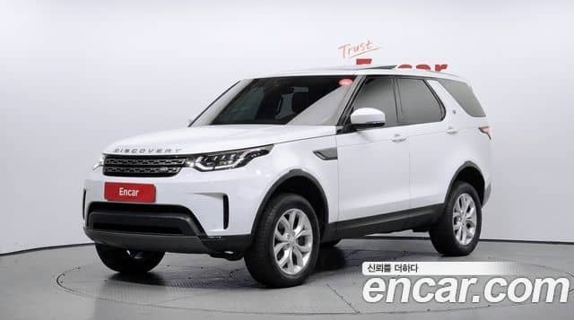 Land Rover Discovery 5