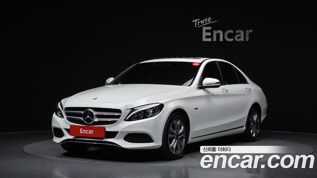 Mercedes-Benz C-Class — фото 1