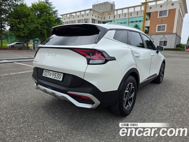 Kia Sportage — фото 1