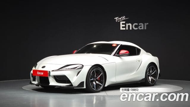 Toyota Supra — фото 1