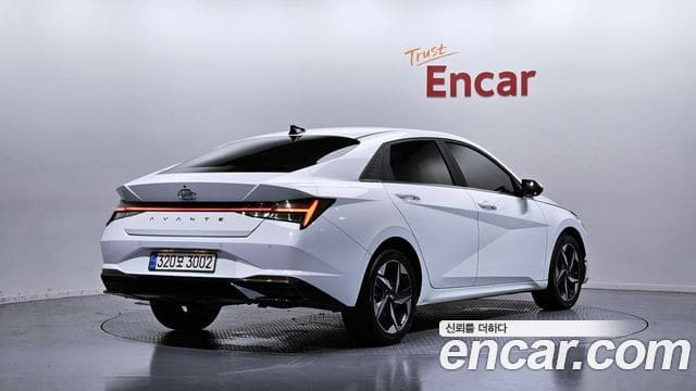 Hyundai Avante — фото 1