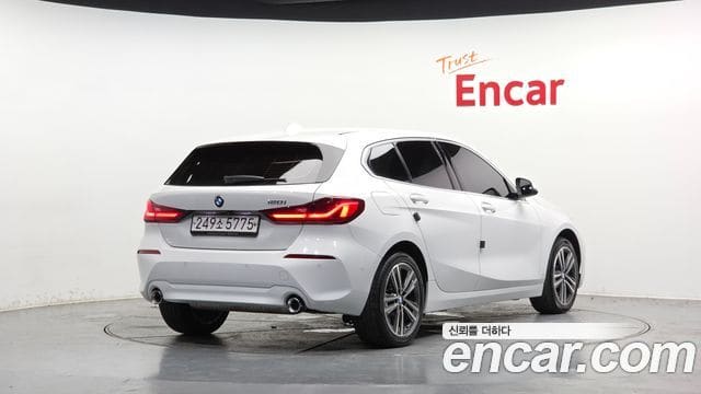 BMW 1 Series — фото 1