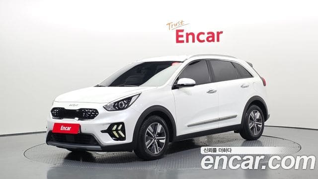 Kia Niro — фото 1