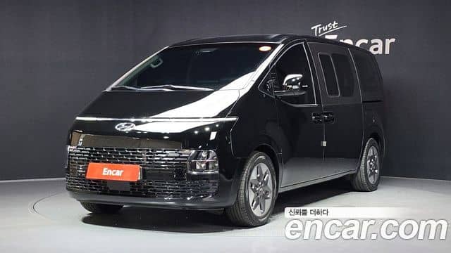 Hyundai Staria