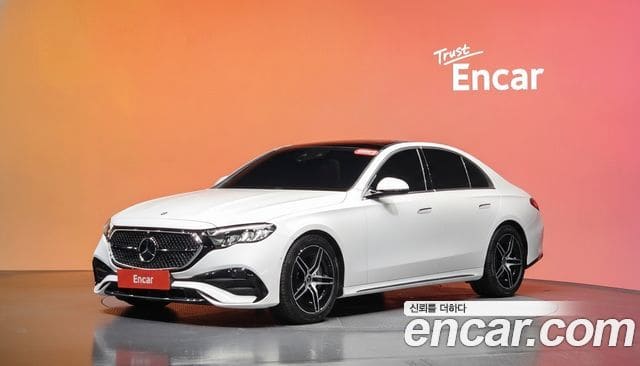 Mercedes-Benz E-Class — фото 1