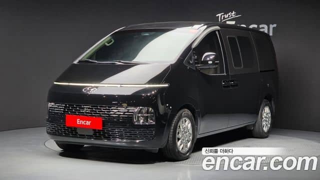 Hyundai Staria