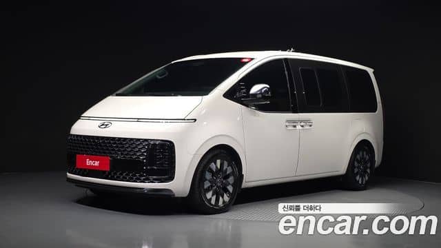 Hyundai Staria