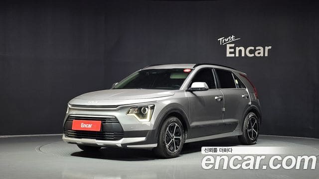 Kia Niro — фото 1