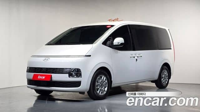 Hyundai Staria
