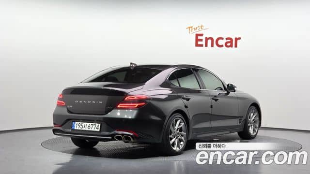 Genesis G70