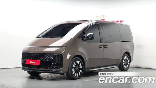 Hyundai Staria
