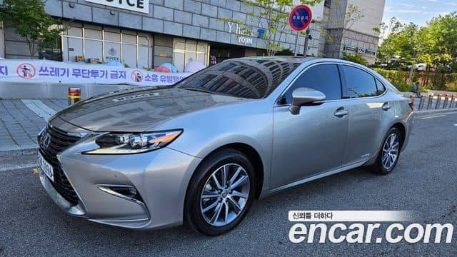 Lexus ES300h