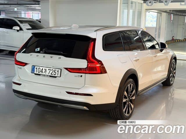 Volvo V60 Cross Country