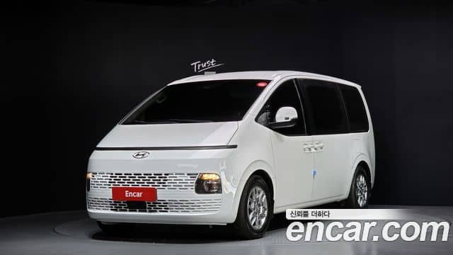 Hyundai Staria