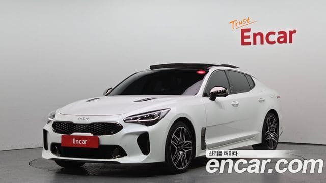 Kia Stinger — фото 1