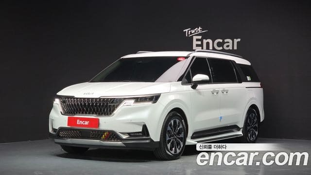 Kia Carnival — фото 1