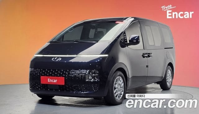 Hyundai Staria — фото 1