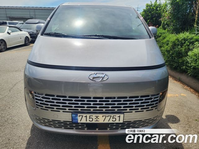 Hyundai Staria — фото 1