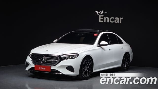 Mercedes-Benz E-Class — фото 1