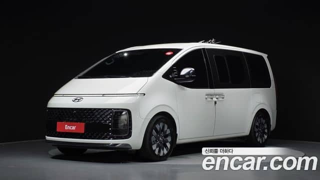 Hyundai Staria
