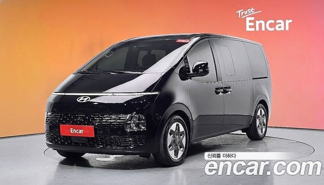 Hyundai Staria — фото 1