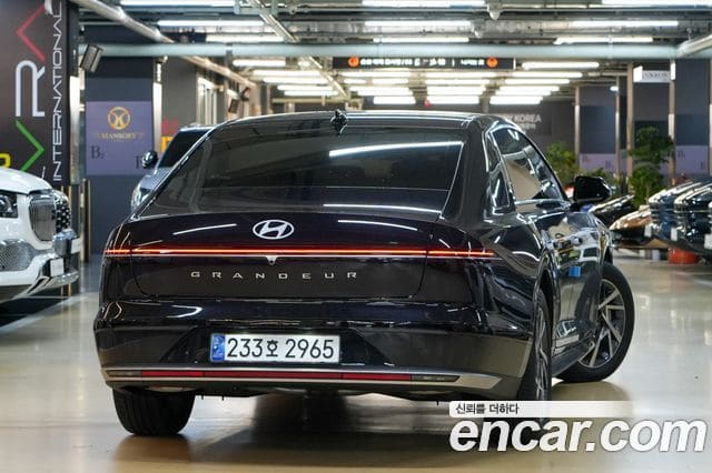 Hyundai Grandeur — фото 1