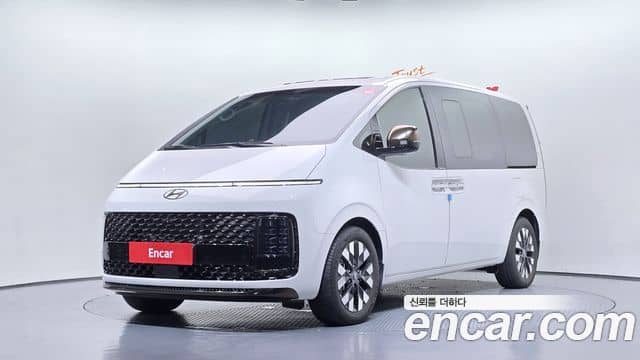 Hyundai Staria