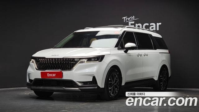 Kia Carnival — фото 1