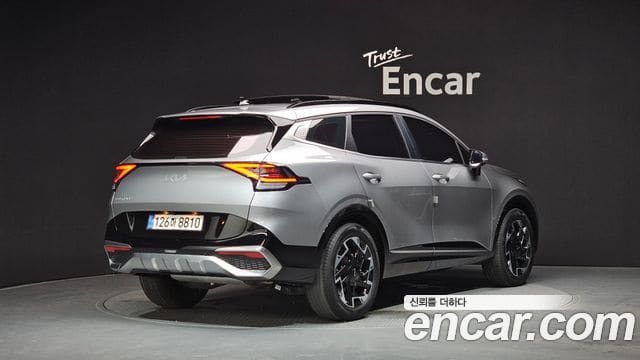 Kia Sportage — фото 1