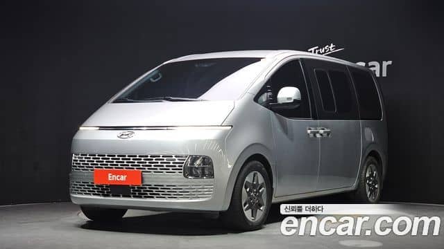 Hyundai Staria