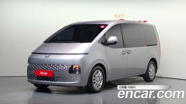 Hyundai Staria — фото 1