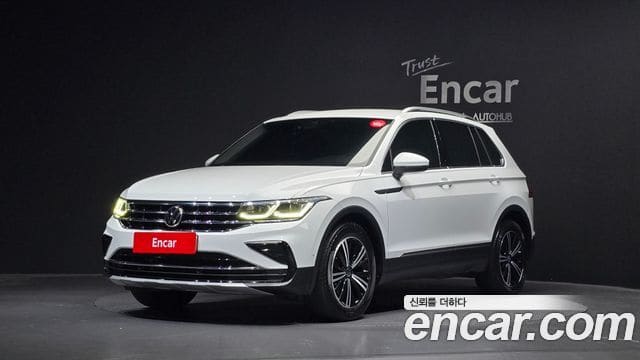 Volkswagen Tiguan — фото 1