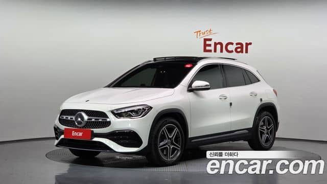 Mercedes-Benz GLA-Class