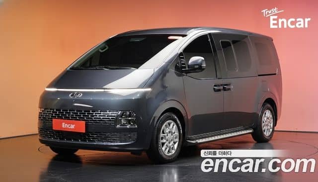 Hyundai Staria