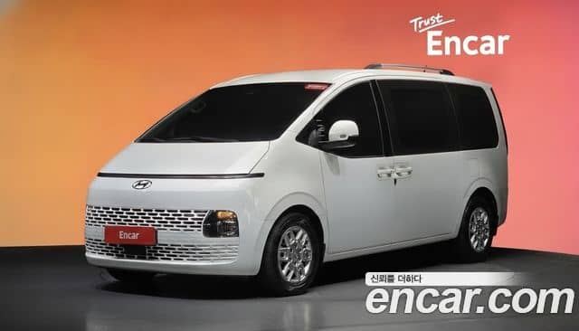 Hyundai Staria
