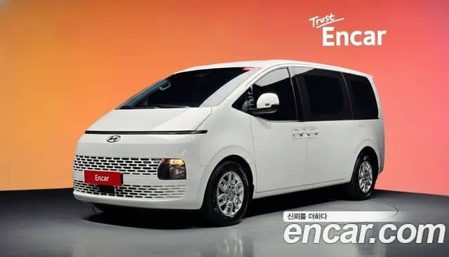 Hyundai Staria