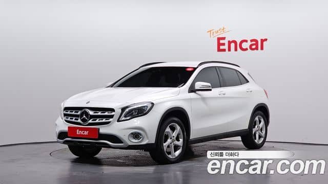Mercedes-Benz GLA-Class