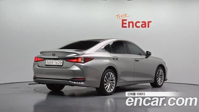 Lexus ES300h