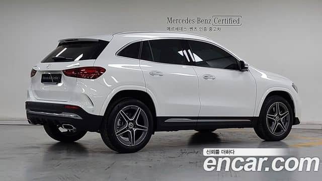 Mercedes-Benz GLA-Class