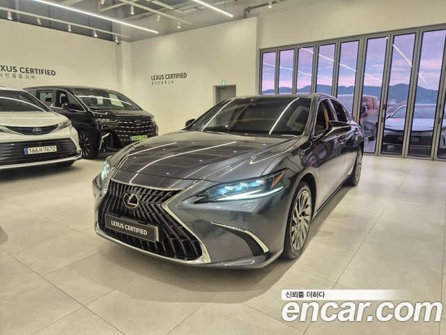 Lexus ES300h