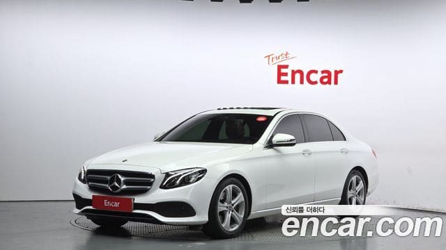 Mercedes-Benz E-Class — фото 1