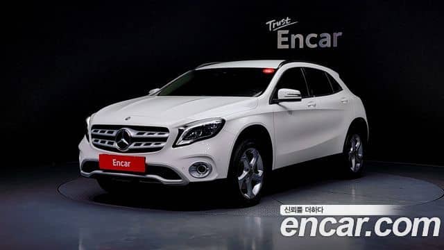 Mercedes-Benz GLA-Class