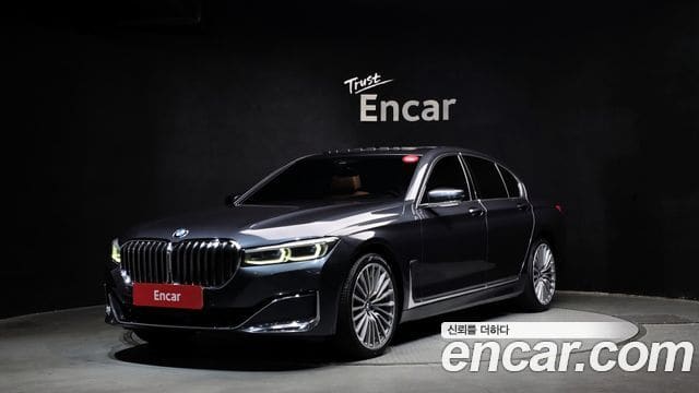 BMW 7 Series — фото 1